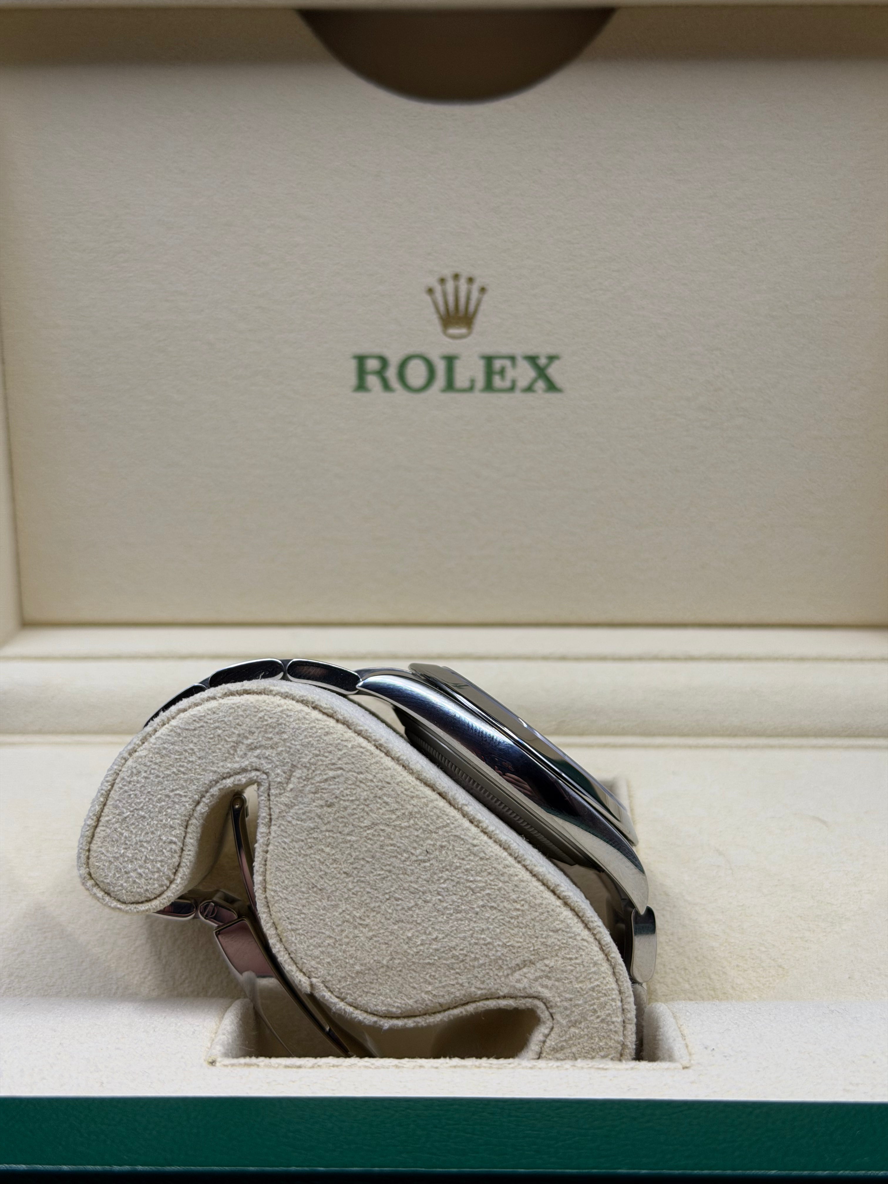 Rolex Date Just 2023 123600 Full Set